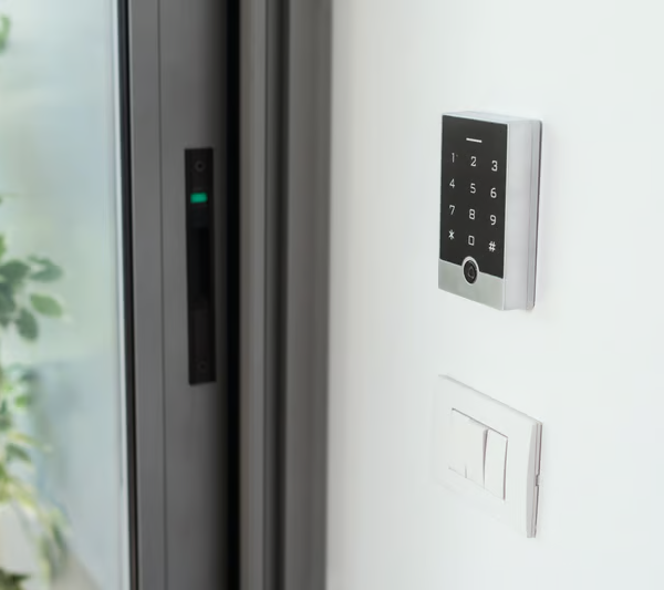 Smart Locks & Smart Home Security3